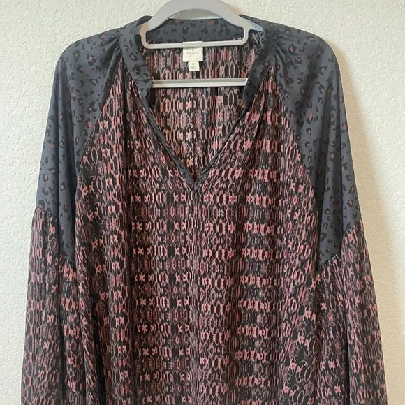 Roan + Ryan Annabelle V Neck Womens Blouse Size Large Animal Print Long Sleeve - Picture 5 of 12